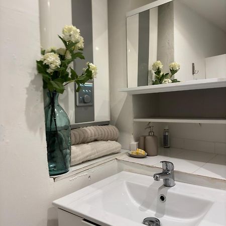 شقة Charmant Studio, Plein Centre LʼIsle-sur-la-Sorgue المظهر الخارجي الصورة