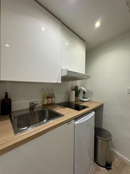 شقة Charmant Studio, Plein Centre LʼIsle-sur-la-Sorgue المظهر الخارجي الصورة